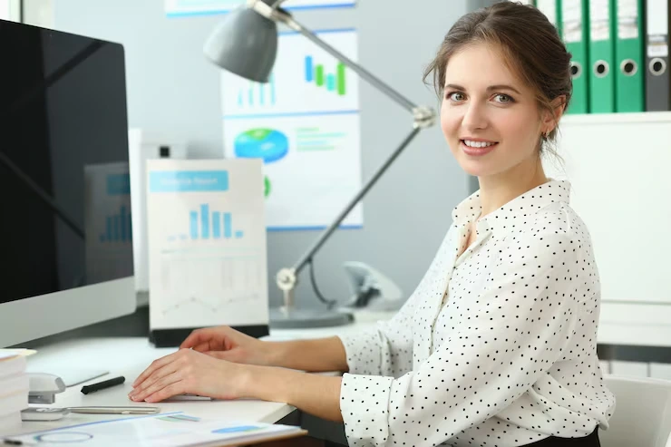 B2B Financial Cold Email Campaign Management